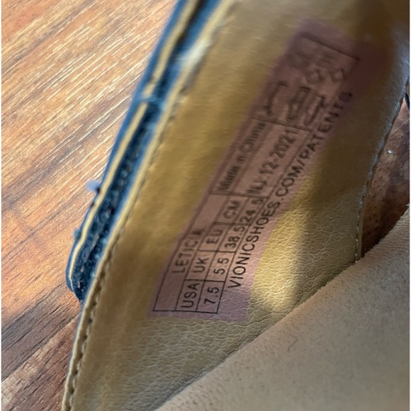 Vionic Leticia sandals in blue size 7.5 - Picture 8 of 8